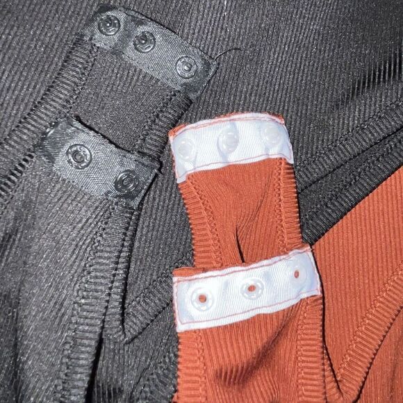 Bodysuit Lot Of 2 Womens Size M Ribbed Burnt Orange Black Tank Top Modern Summer - Picture 4 of 6